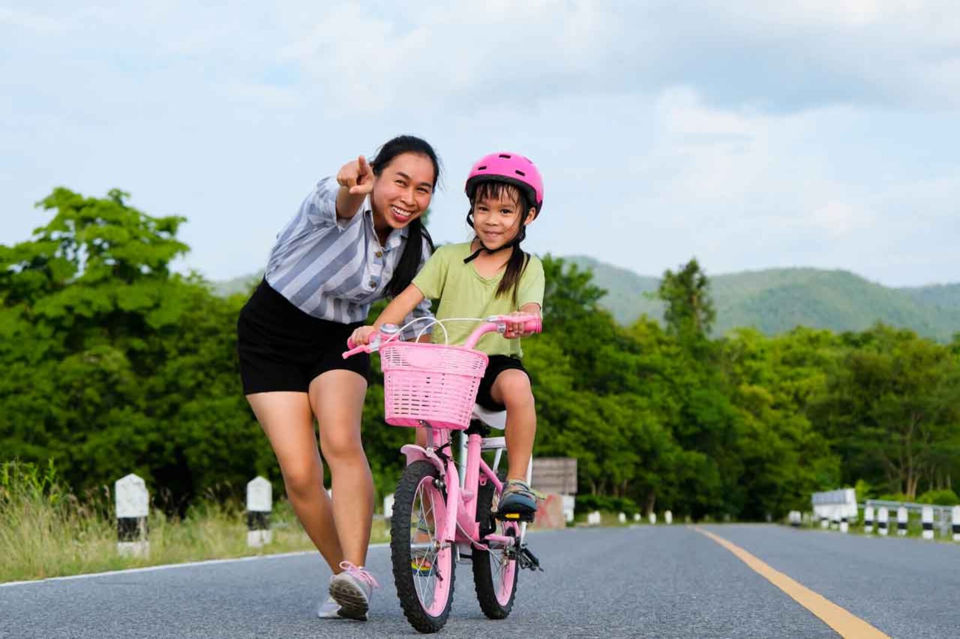 Tips Mengajari Anak Belajar Naik Sepeda